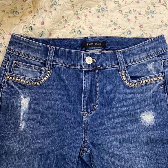 White House Black Market Jeans Size 0 Crop Distressed Jeans - Picture 4 of 7